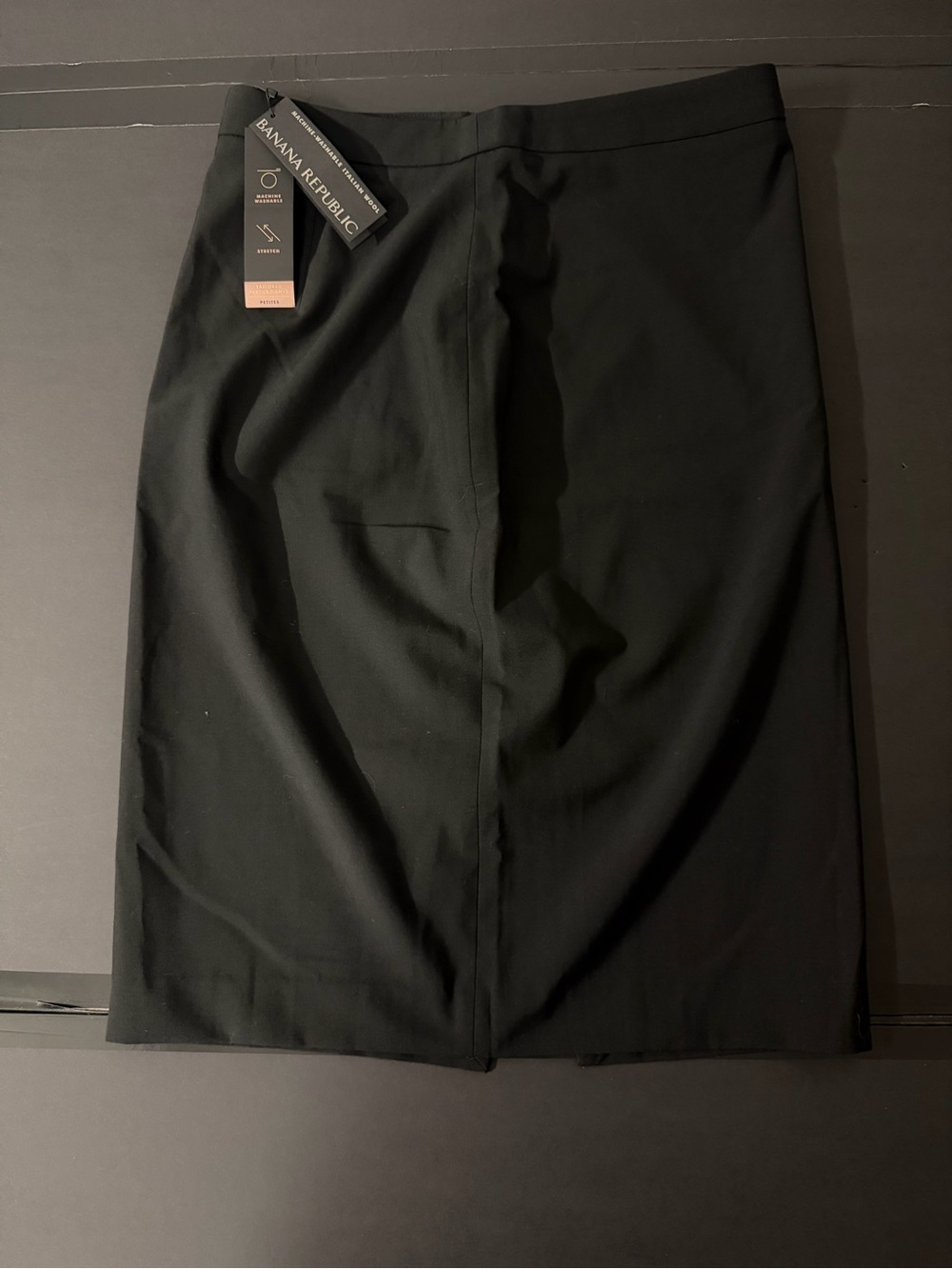 Banana Republic NWT Petite 4P Machine Washable Italian Wool Pencil Skirt Black